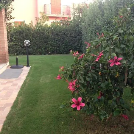 Nyaraló Villino La Lantana Con Wi-fi Tertenìa
