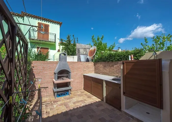 Villino La Lantana Con Wi-fi Tatil Evi Tertenìa